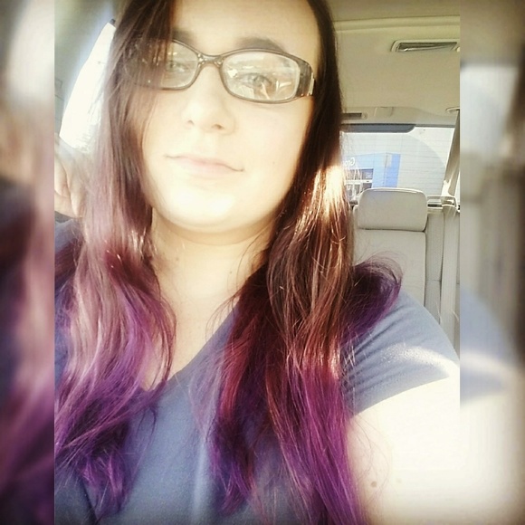 Meet the Posher Other - Meet your Posher, Karissa